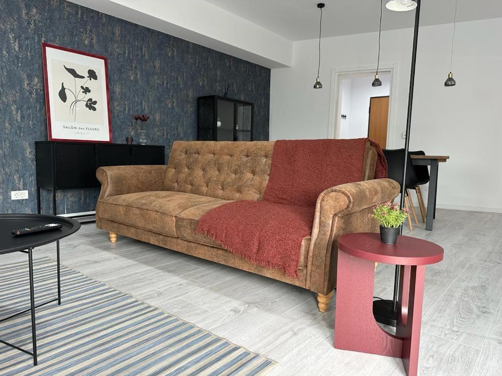 City Center Accommodation - 308 Resicabánya Kültér fotó