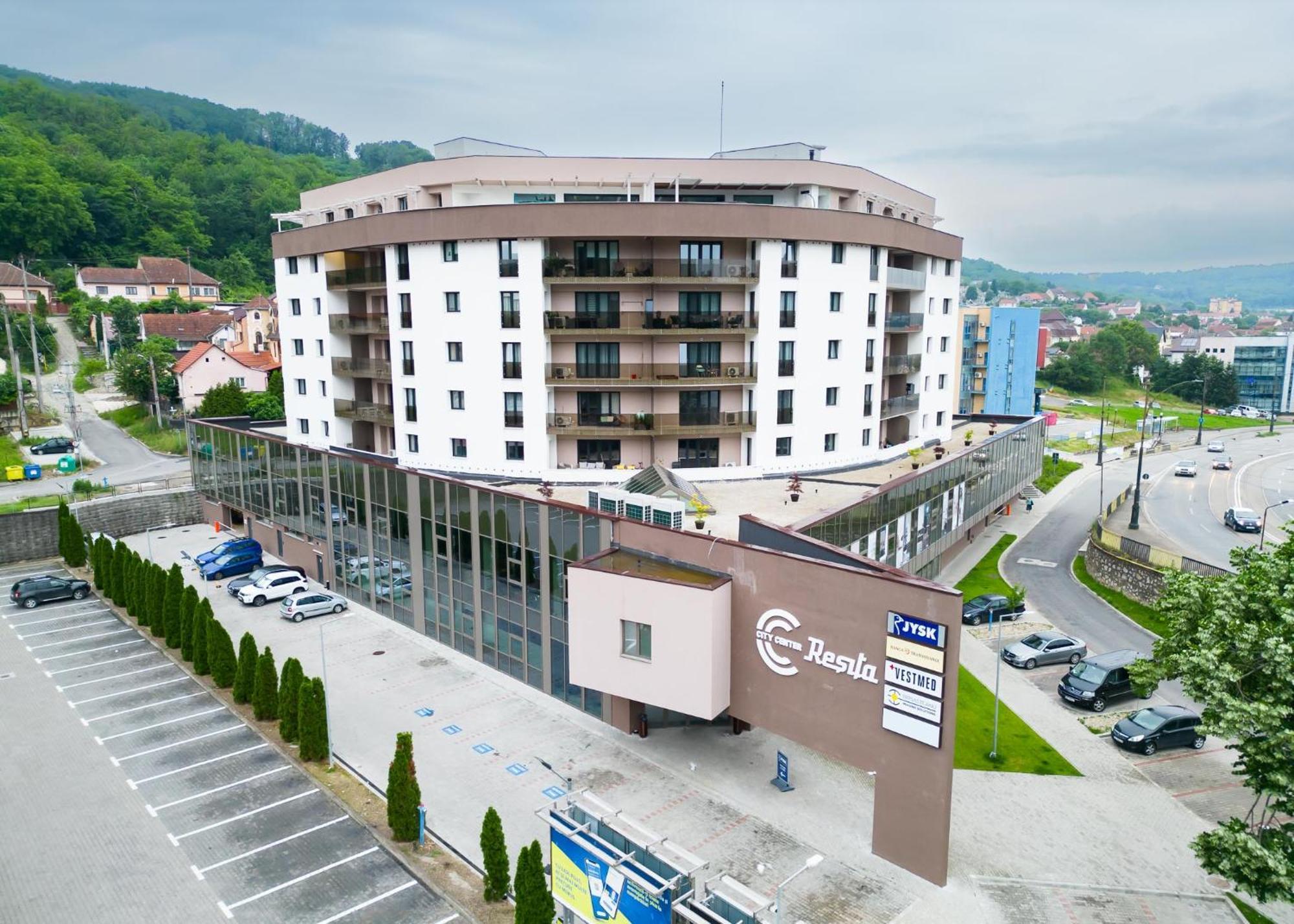 City Center Accommodation - 308 Resicabánya Kültér fotó